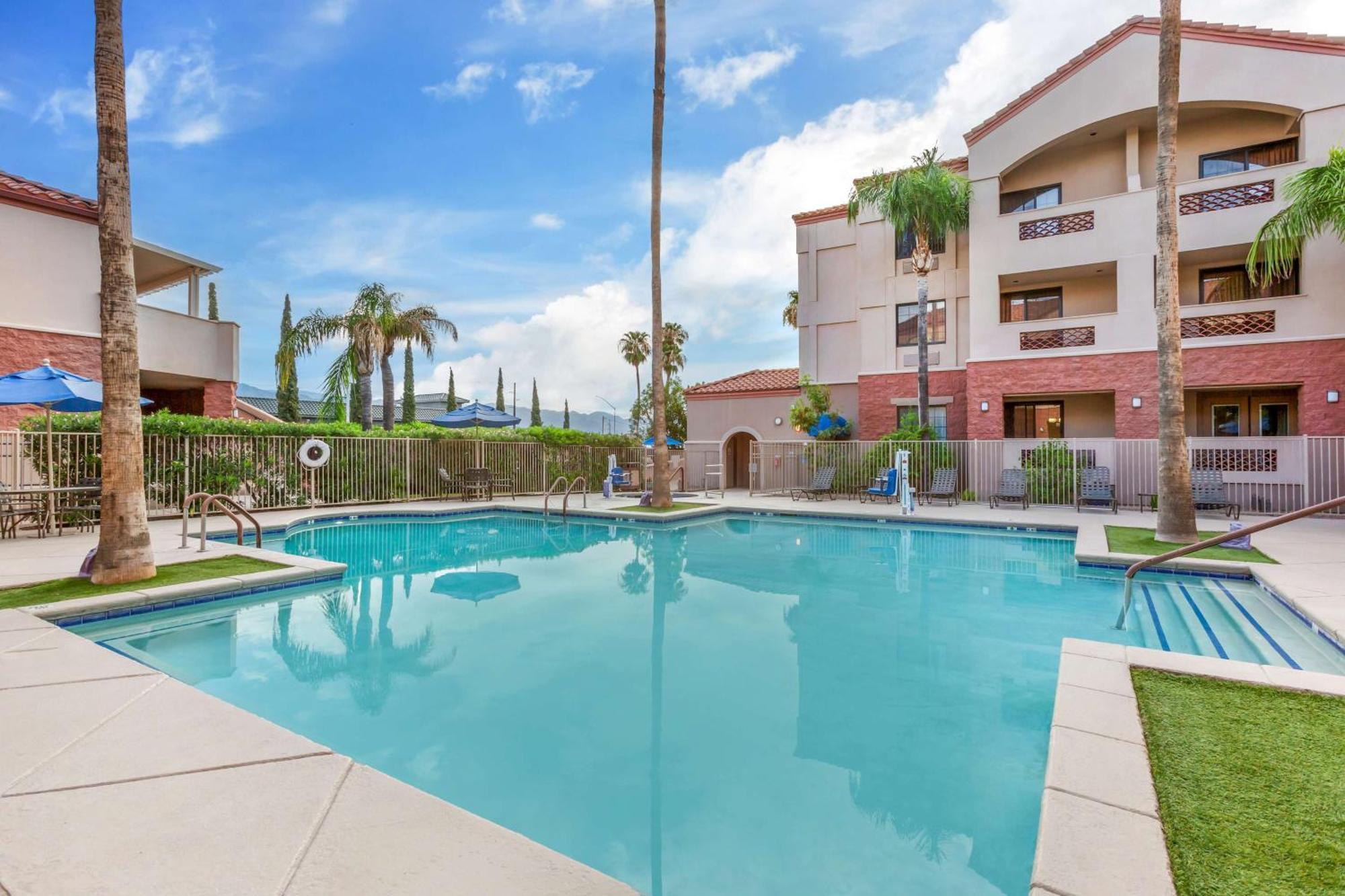 Hilton Vacation Club Varsity Club Tucson Hotel Exterior photo