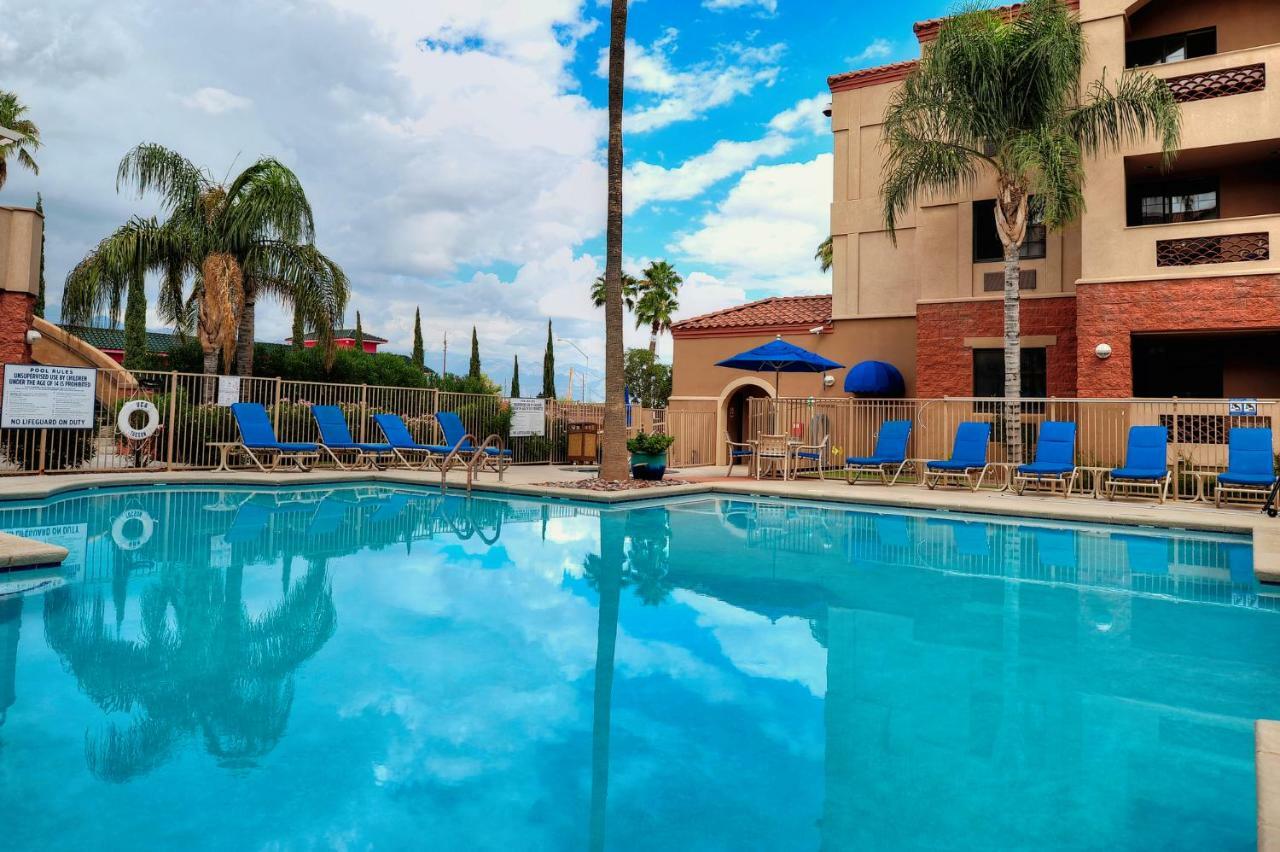 Hilton Vacation Club Varsity Club Tucson Hotel Exterior photo